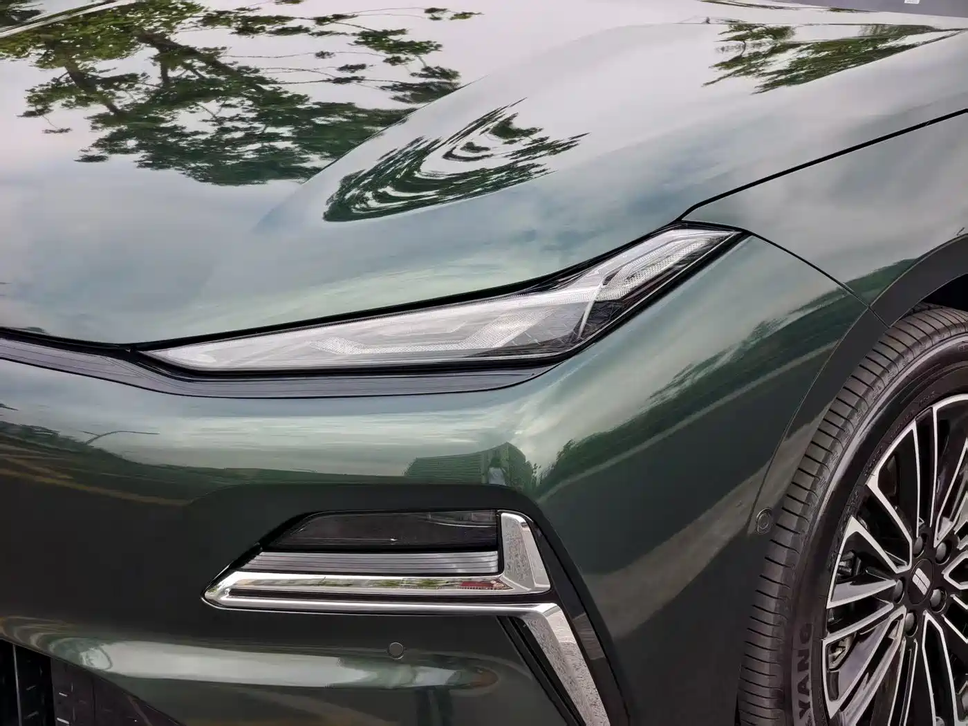 Geely Galaxy Galaxy Xingyao 8 2025 130km EM-i Premium Edition фото 7