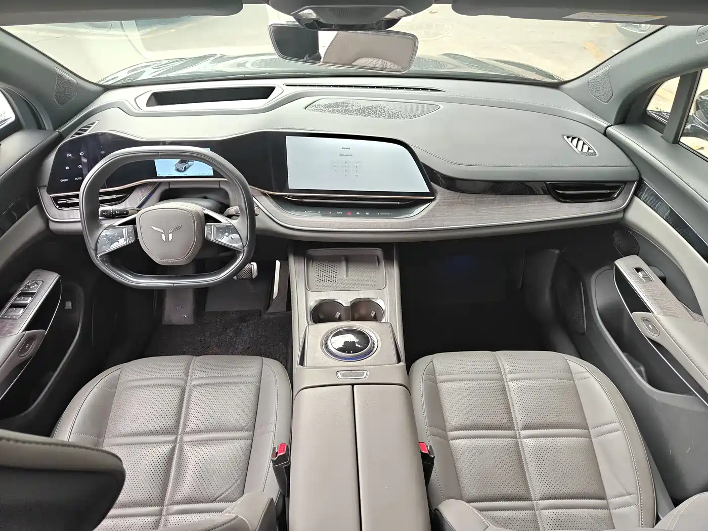 Hongqi Tian Gong 08 2025 680 Ultra AWD фото 6