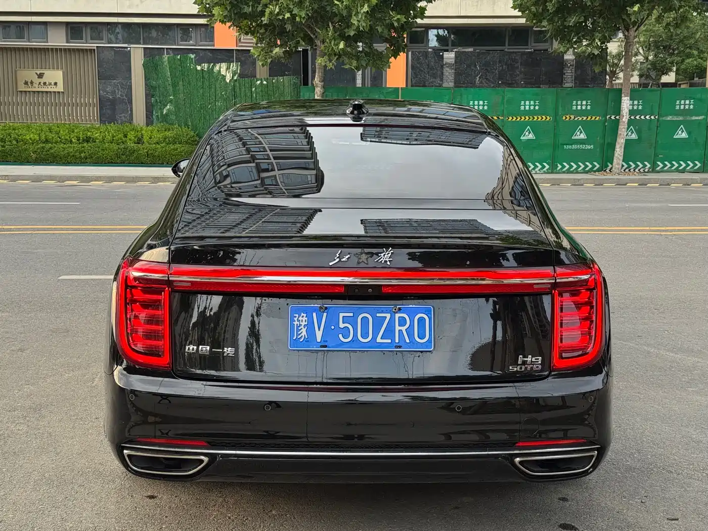 Hongqi H9 2022 2.0T Smart Connect Flag Smooth Edition фото 8