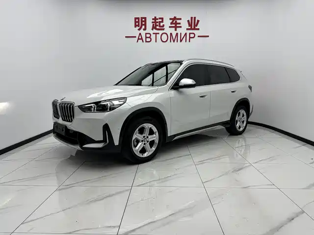 BMW X1 sDrive20Li, X Дизайн-пакет