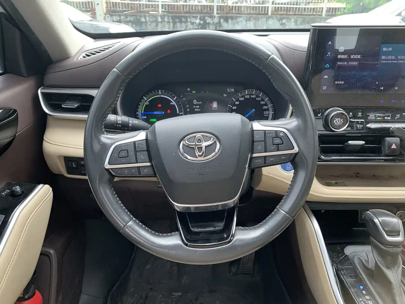 Фото 11 - Toyota Highlander