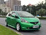 Фото 3 - Honda Fit