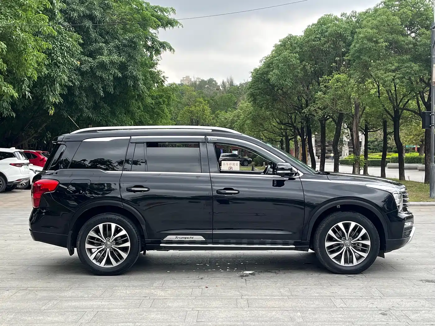 GAC Trumpchi Trumpchi GS8 2017 320T 2WD Luxury Smart Connect (7-seater) фото 13
