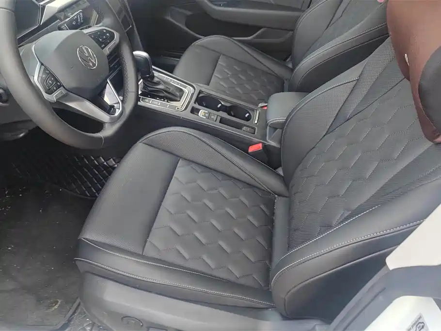 VOLKSWAGEN FAW-CC