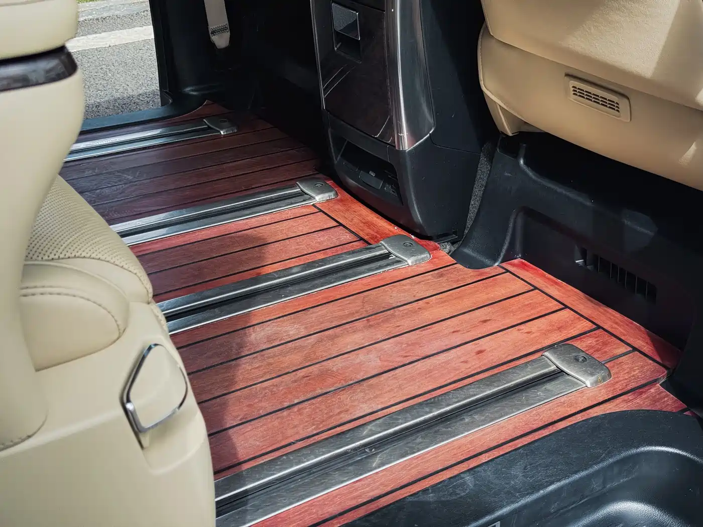 Toyota Alphard 2019 Hybrid 2.5L Premium Edition фото 15