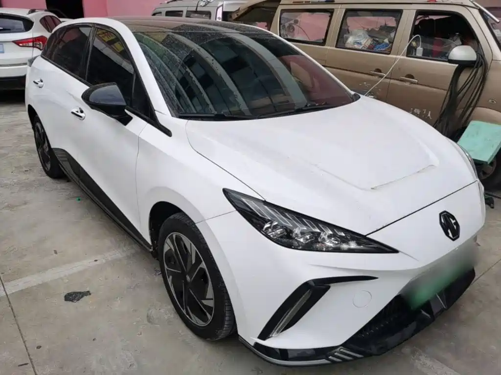 Фото 4 - MG MG4 EV