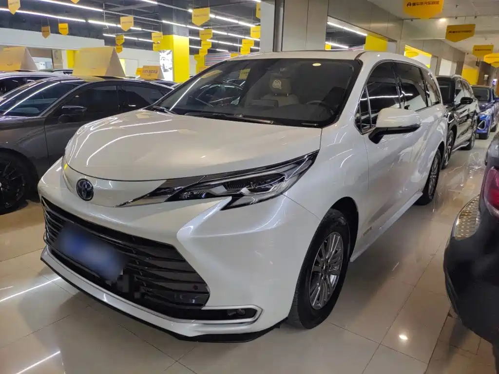 Toyota Sienna 2021 2.5L Hybrid Comfort Edition