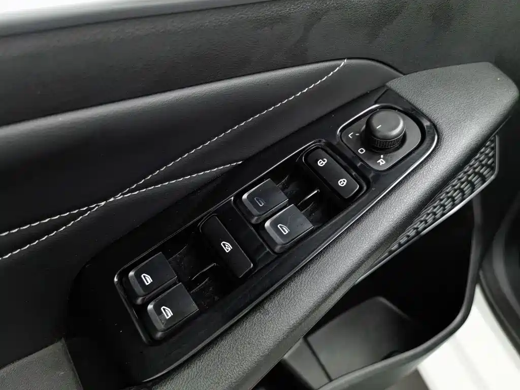 Photo 9 - Geely Emgrand
