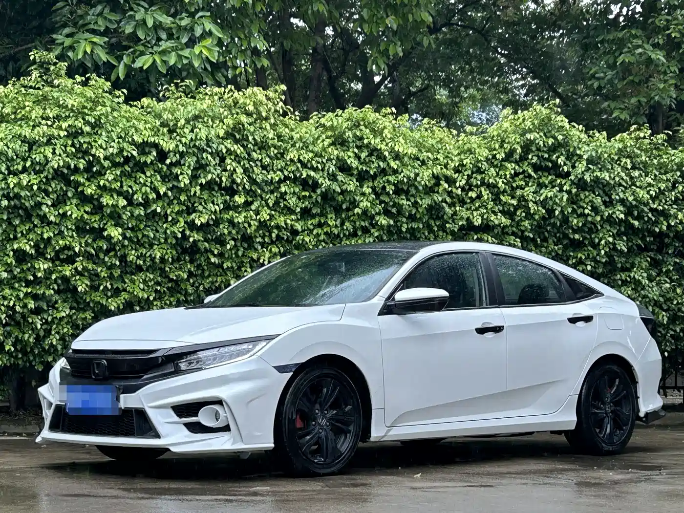 Photo 1 - Honda Civic