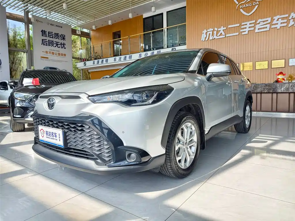 Toyota Frontlander 2024 2.0L CVT Leading Edition