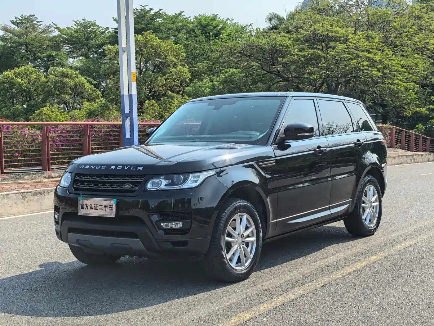 Land Rover Range Rover Sport 2016 Model 3.0 SC V6 SE