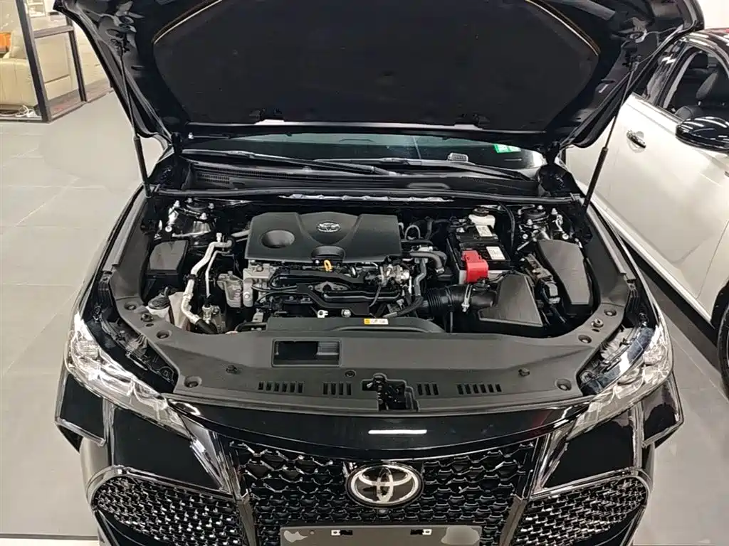Toyota Avalon 2022 2.0L XLE Premium фото 20