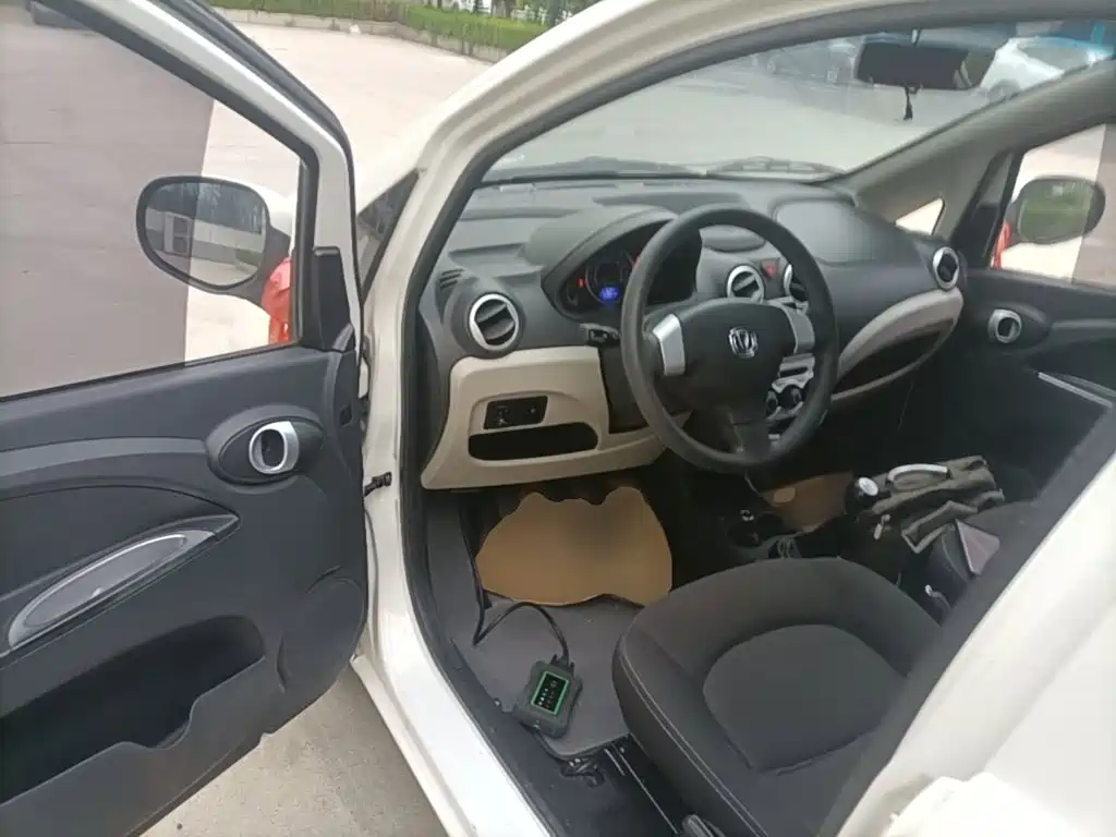 Changan BenBen MINI 2017 2012 1.0L Manual Fashion Edition (China V)