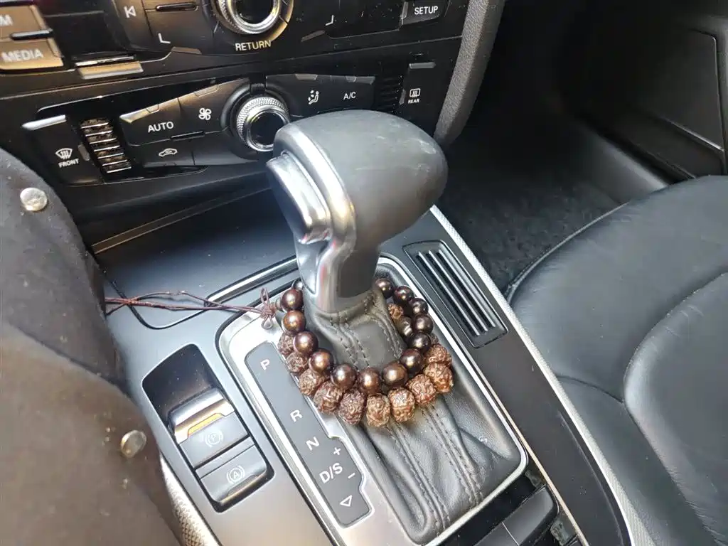 Audi A4L 2013 35 TFSI Automatic Standard фото 7