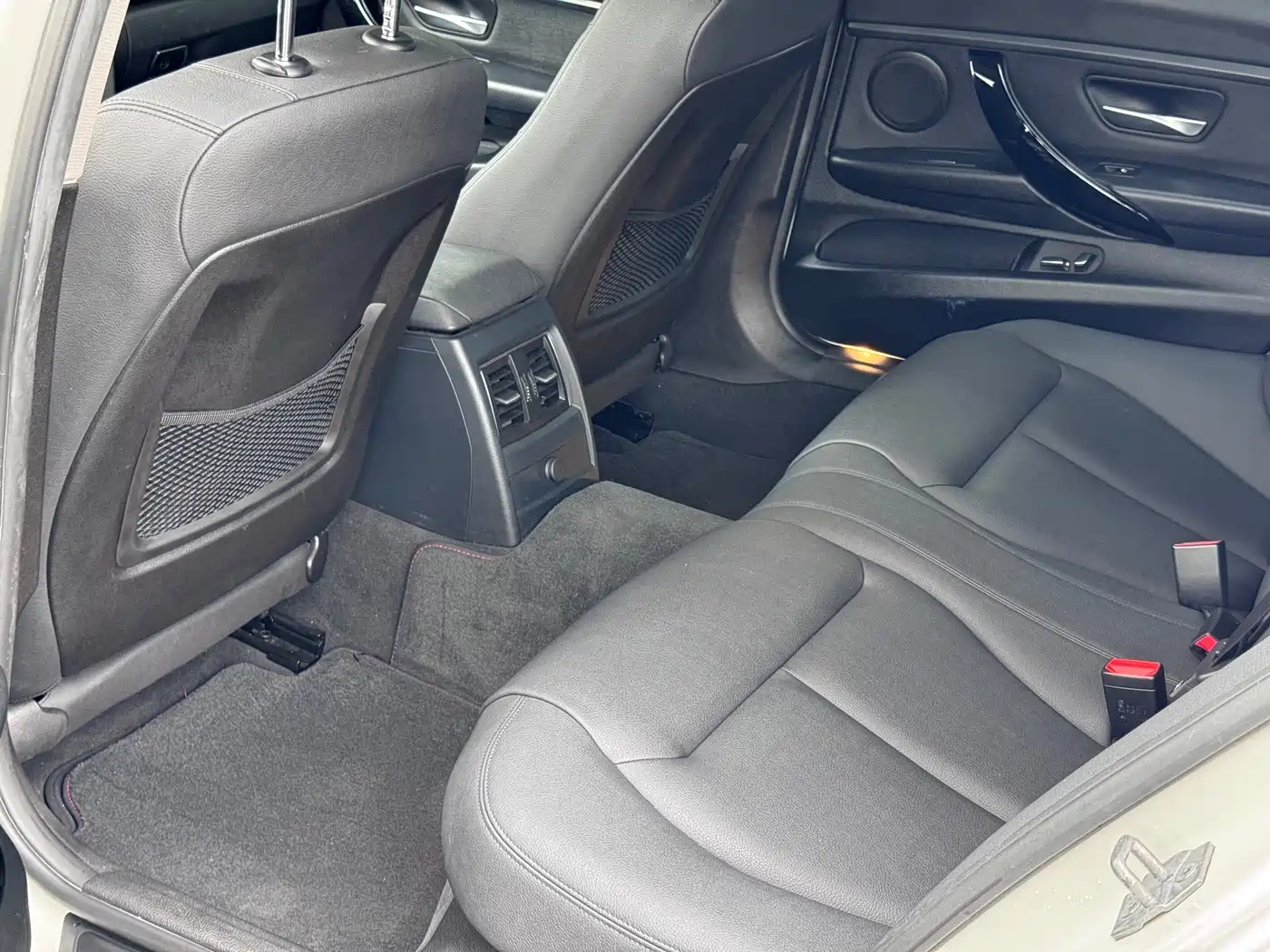 BMW 3 Series 2017 320Li M Sport фото 13