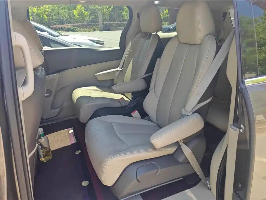 Buick GL8 2011 3.0L XT Luxury Business Flagship фото 11