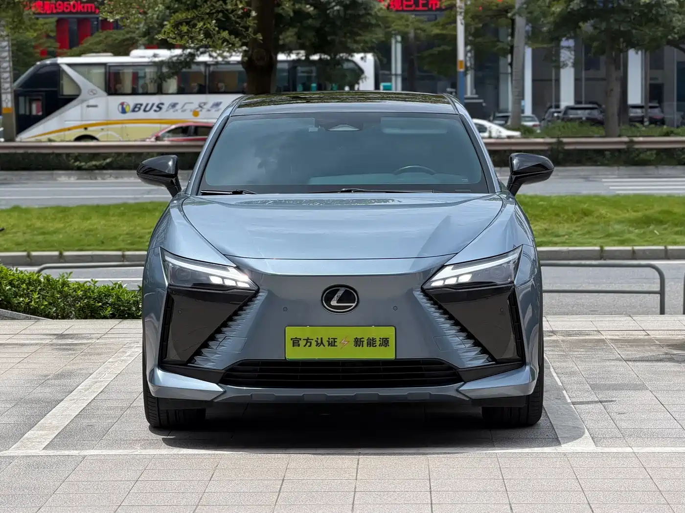 Lexus RZ 2023 2023 450e 4WD Deluxe
