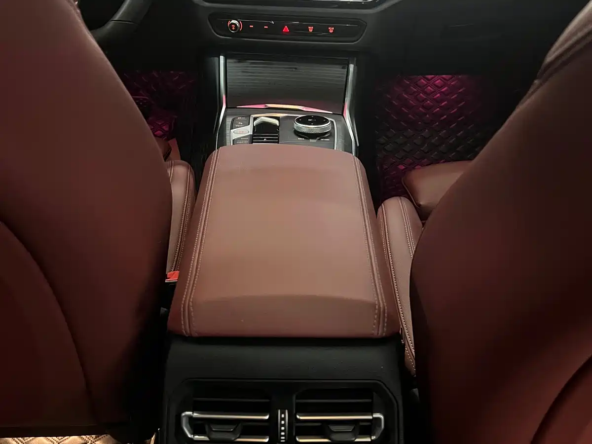 BMW 3 Series 2024 325Li M Sport Package фото 10