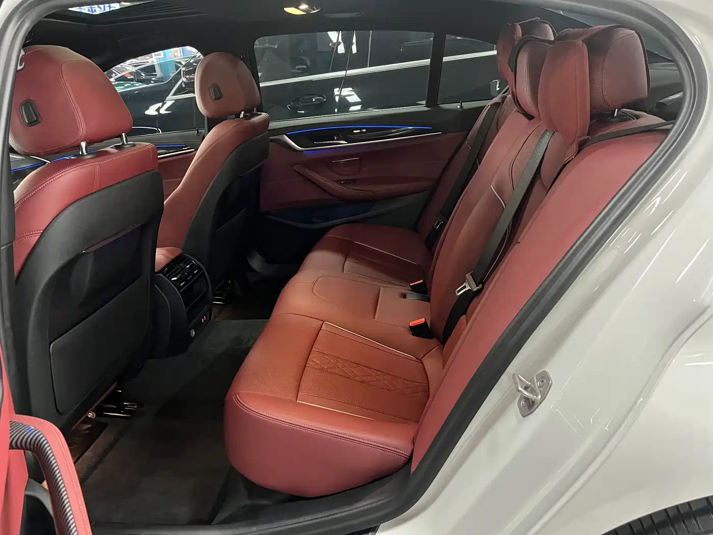 BMW 5 Series 2021 525Li M Sport Package фото 14