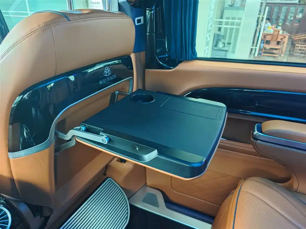 Mercedes-Benz Vito 2024 2.0T Business 7-Seater фото 11