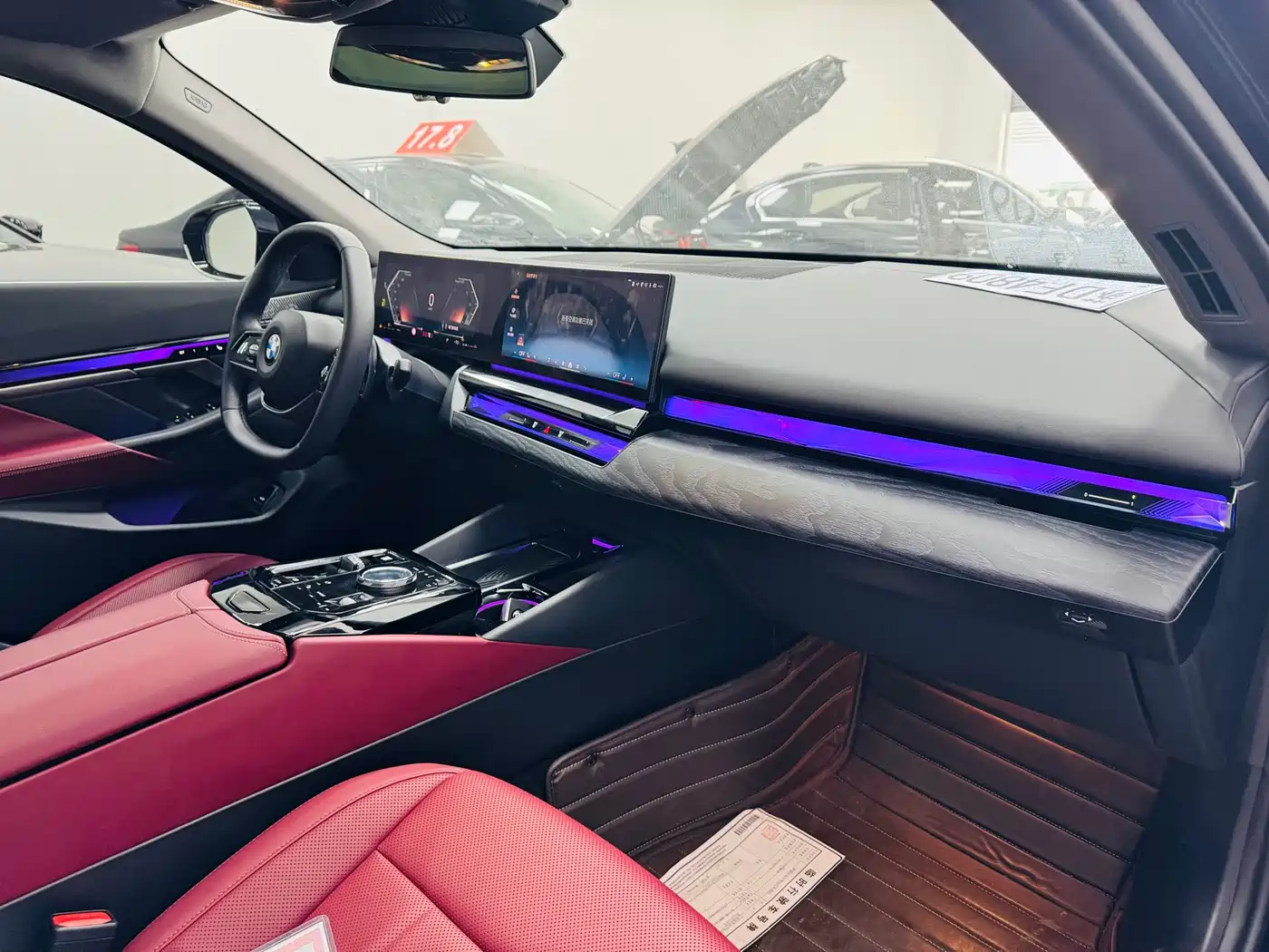 BMW 5 Series 2025 530Li Leading Luxury Package фото 17