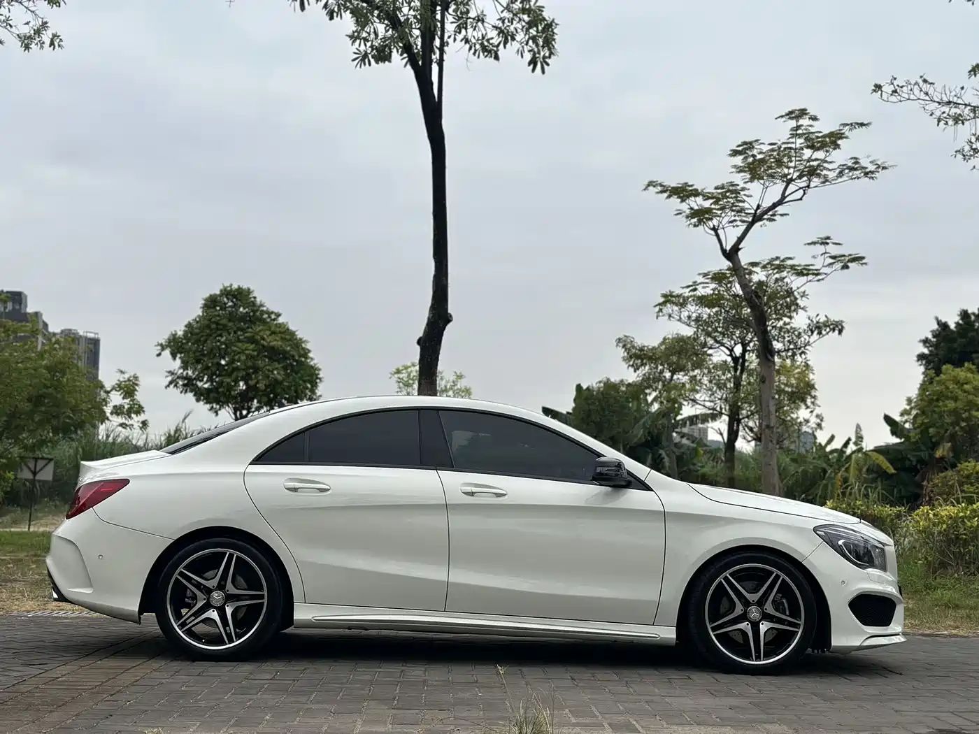 Mercedes-Benz CLA (Import) 2016 Facelift CLA 260 4MATIC фото 4