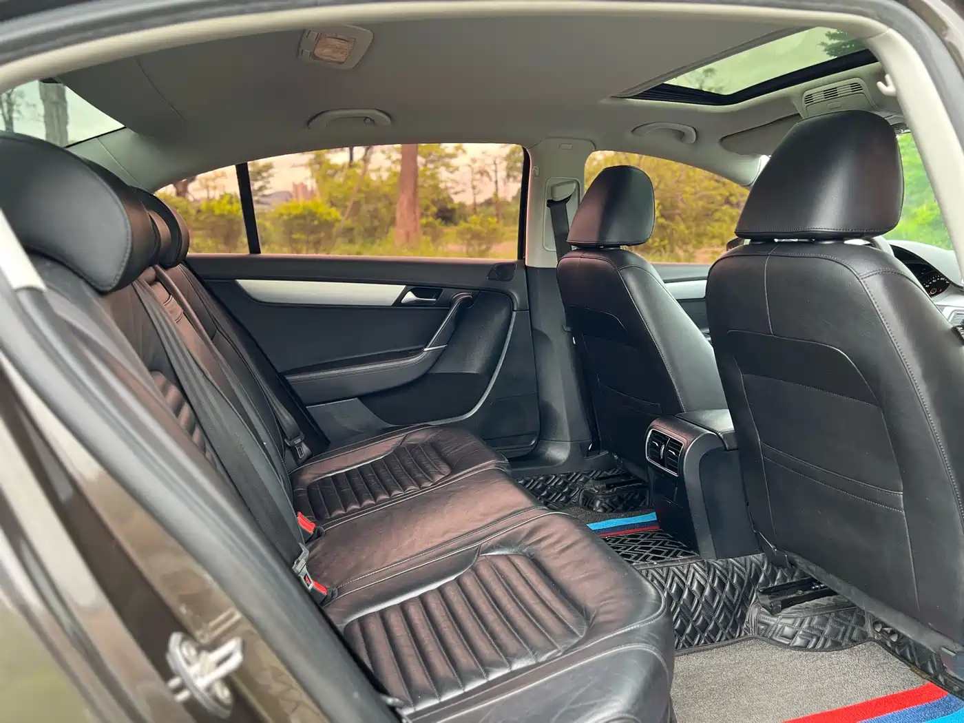 Volkswagen Magotan 2016 1.8TSI Smart Comfort фото 14