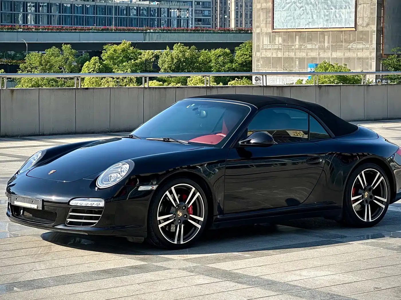 Porsche 911 2010 Carrera 4S Cabriolet 3.8L фото 4
