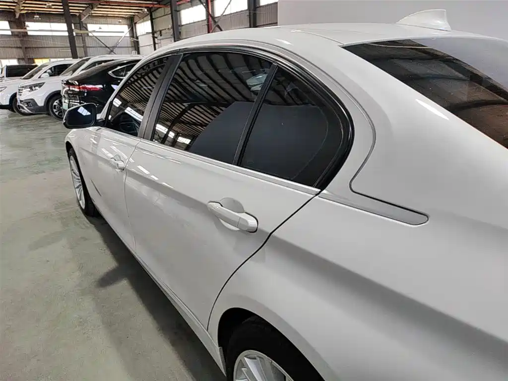 BMW 3 Series 2018 320Li Fashion Style фото 23