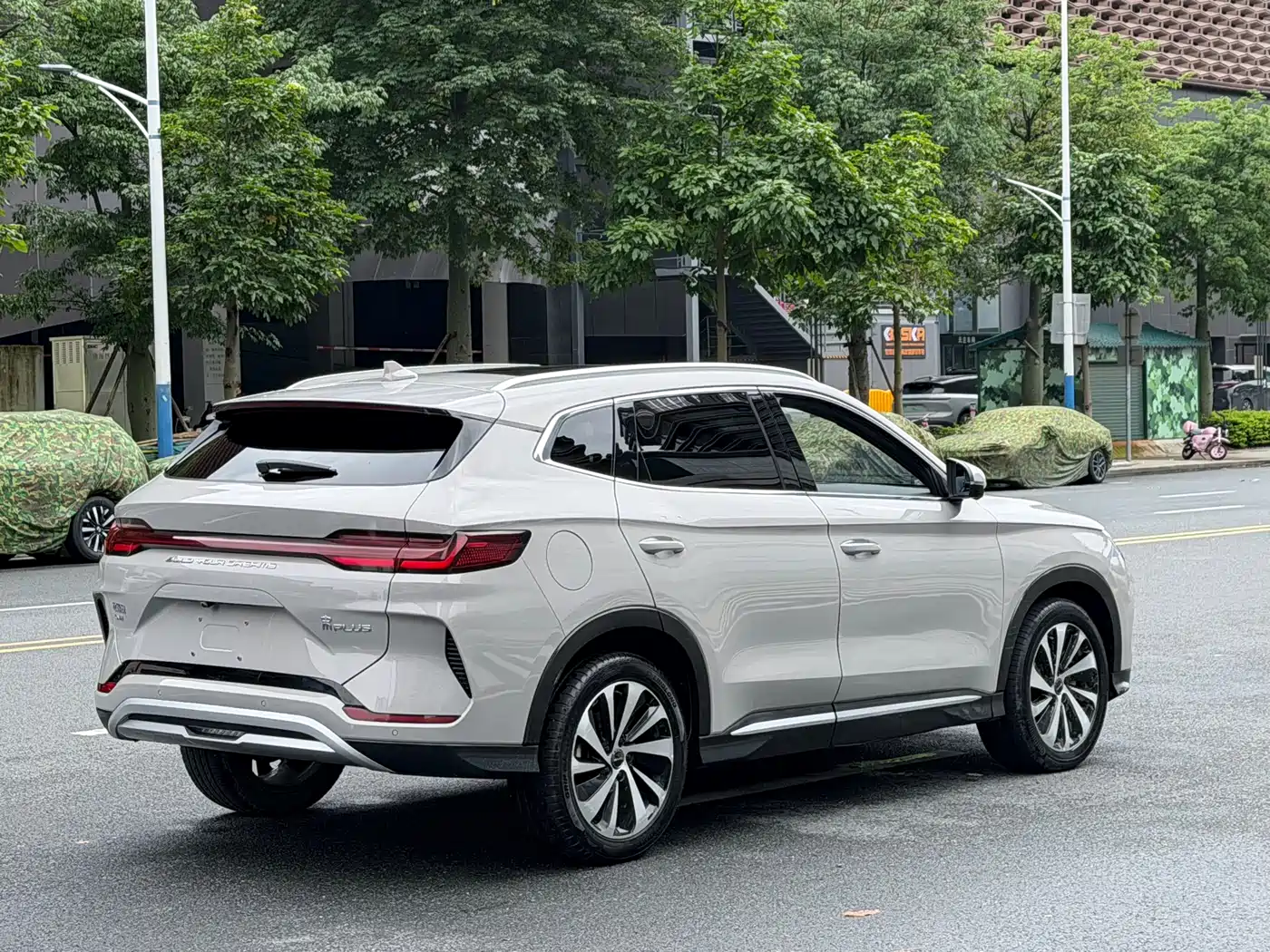 BYD Song PLUS PHEV 2023 Champion Edition DM-i 110KM Flagship фото 6