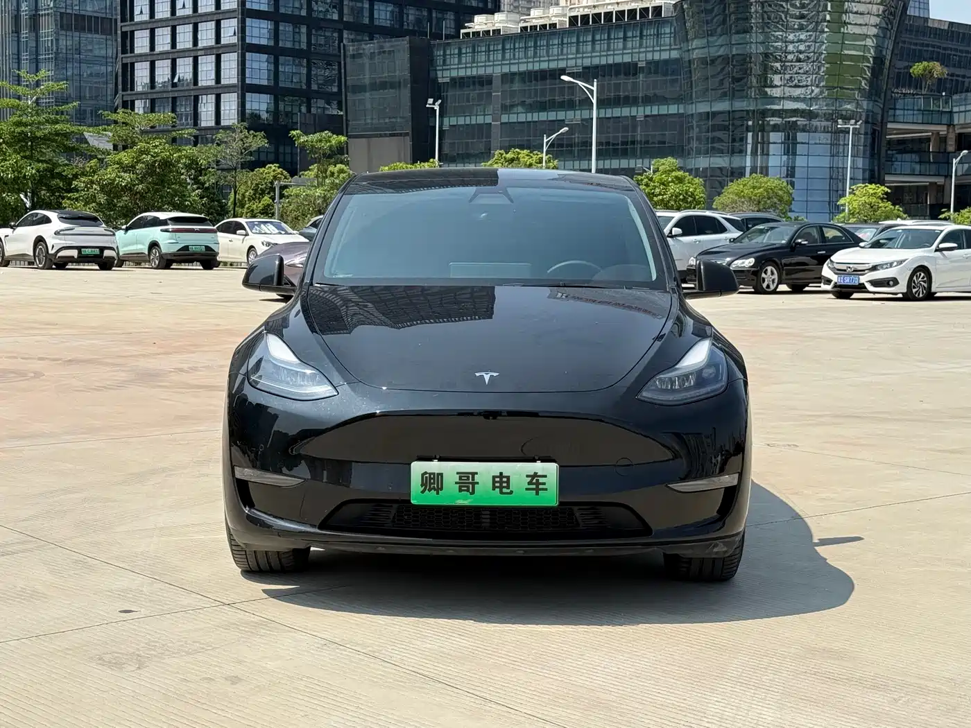 TESLA MODEL Y