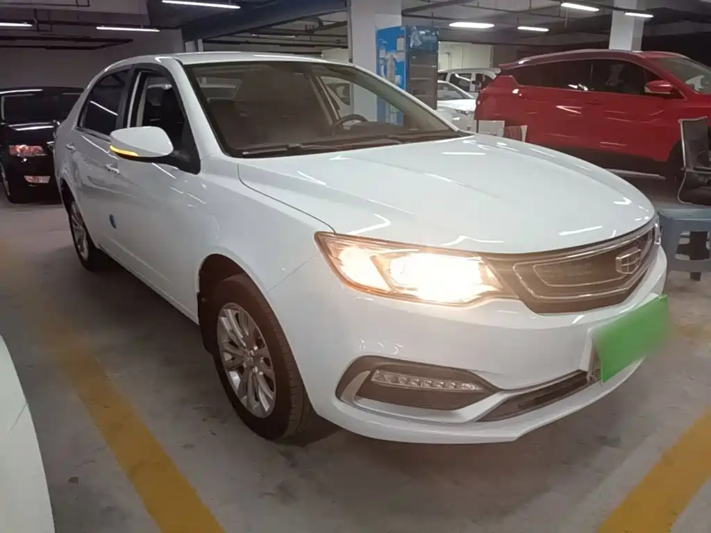 Фото 4 - Geely Vision