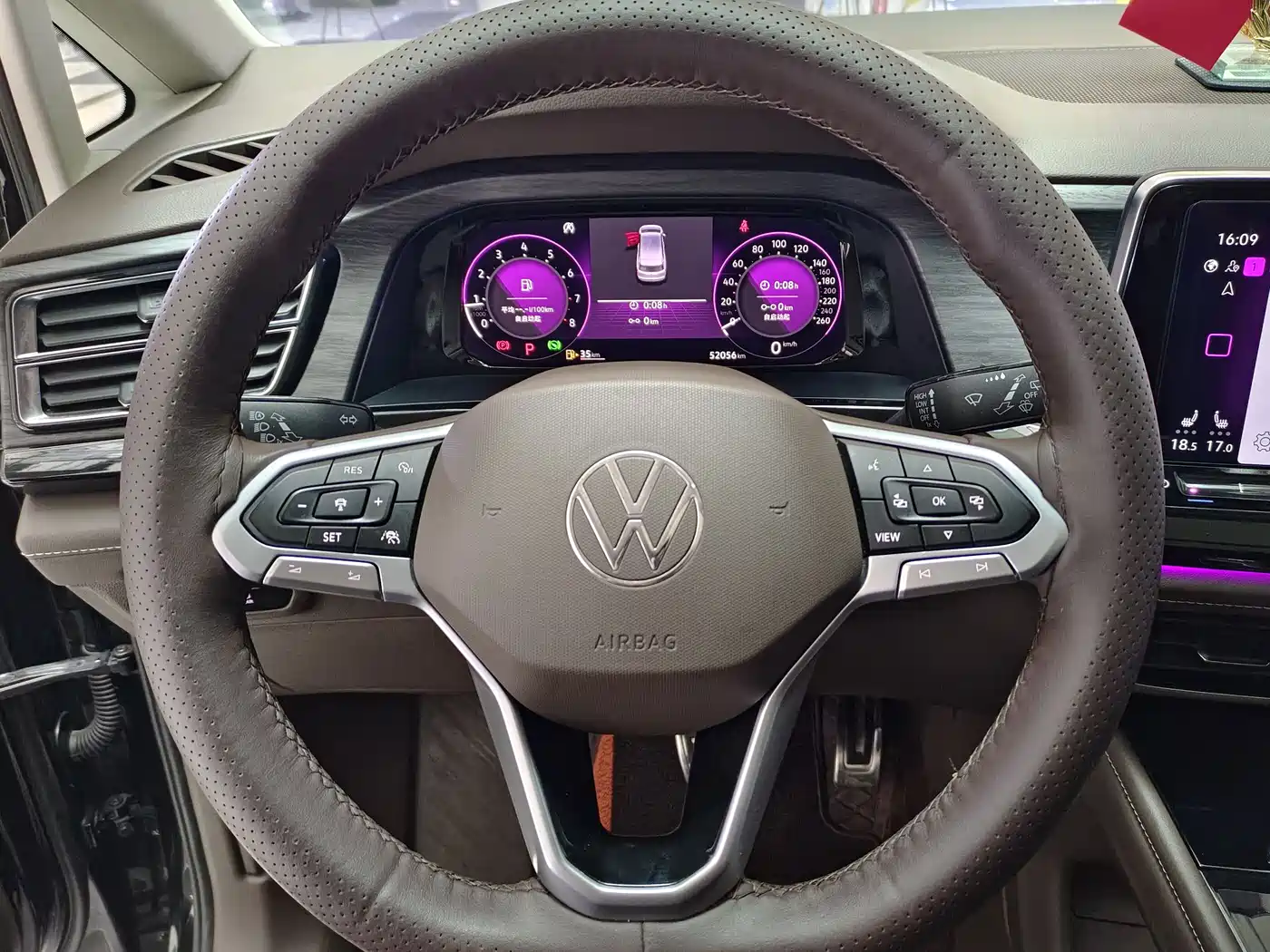 Volkswagen Viloran 2024 380TSI Executive Edition фото 7