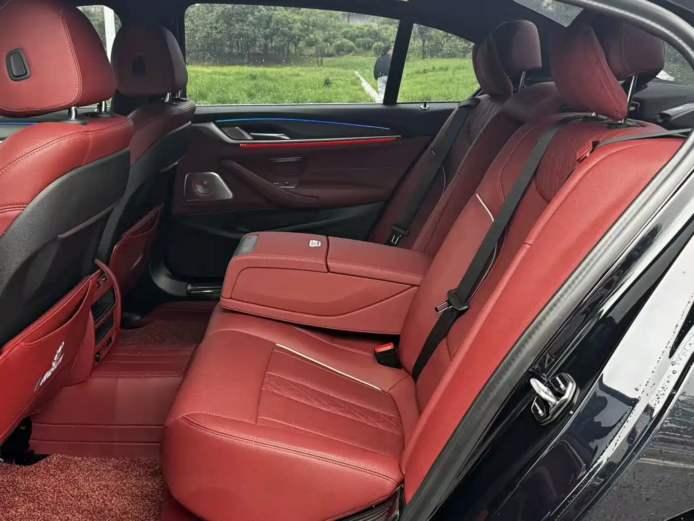 BMW 5 Series 2023 530Li Leading M Sport Package фото 12