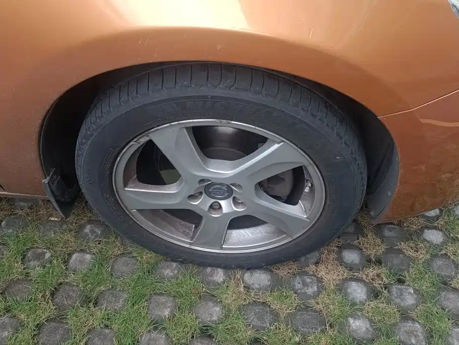 Volvo S60 (Import) 2011 2012 T5 Elegance Edition