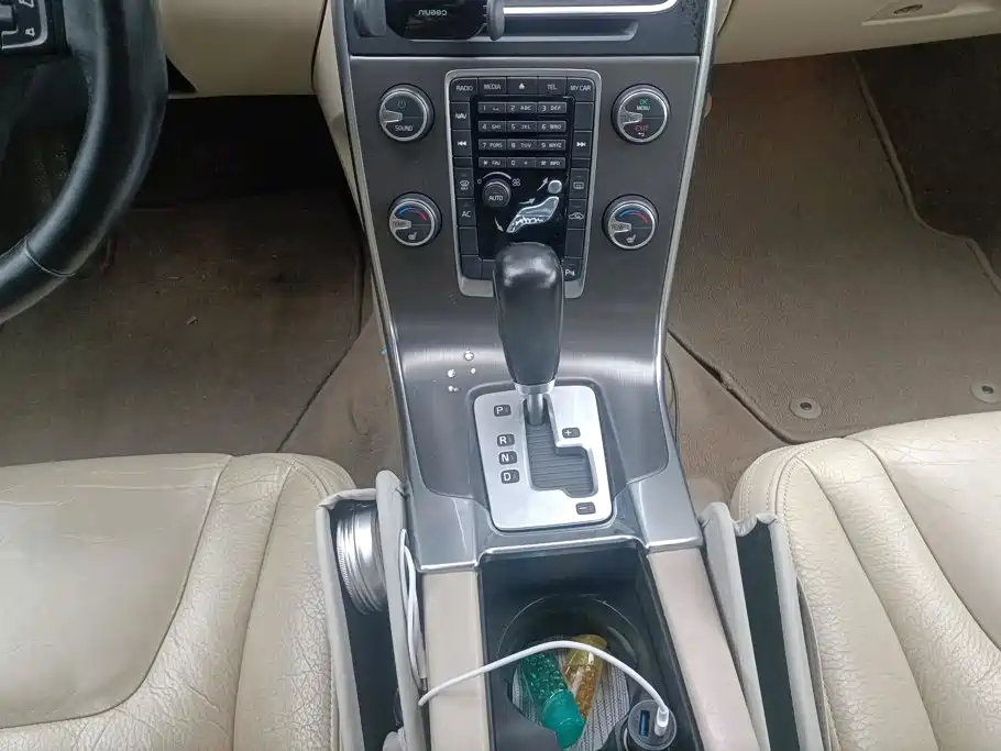 Volvo S60 (Import) 2011 2012 T5 Elegance Edition