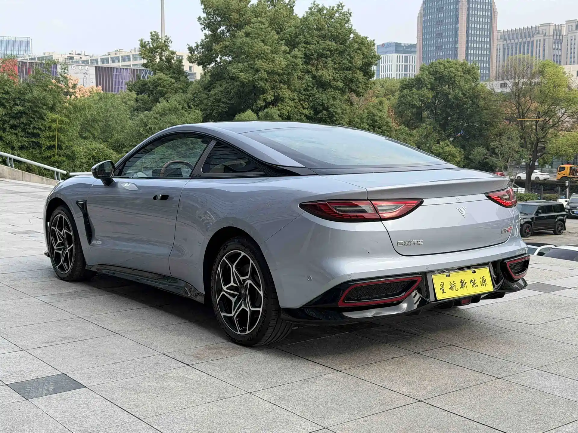 Photo 6 - Nezha Auto Nezha GT