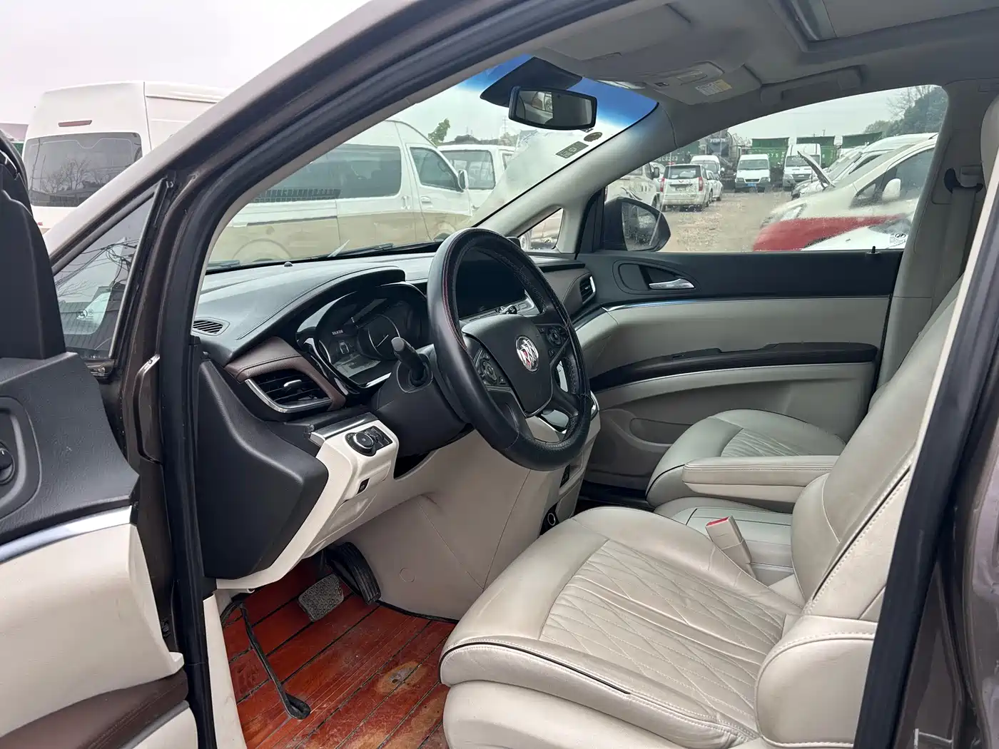 Buick GL8 2022 Land Business Class 652T Luxury фото 4