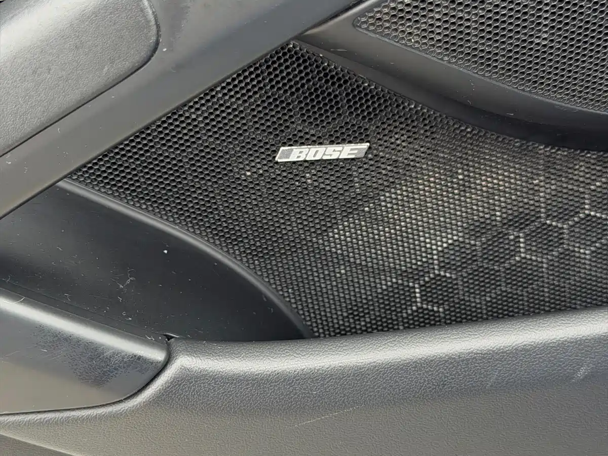 Porsche Boxster 2015 Boxster Style Edition 2.7L фото 15