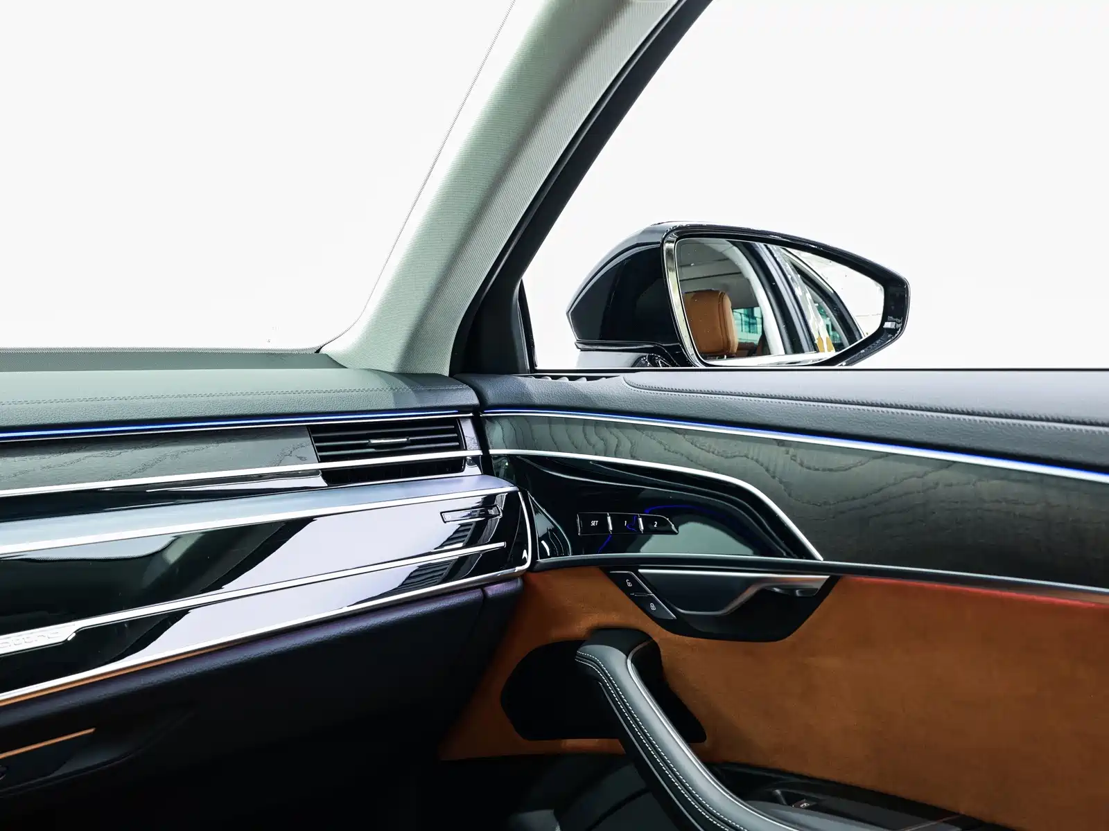 صورة 18 - Audi A8