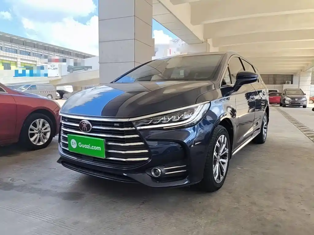 Фото 1 - BYD Song MAX