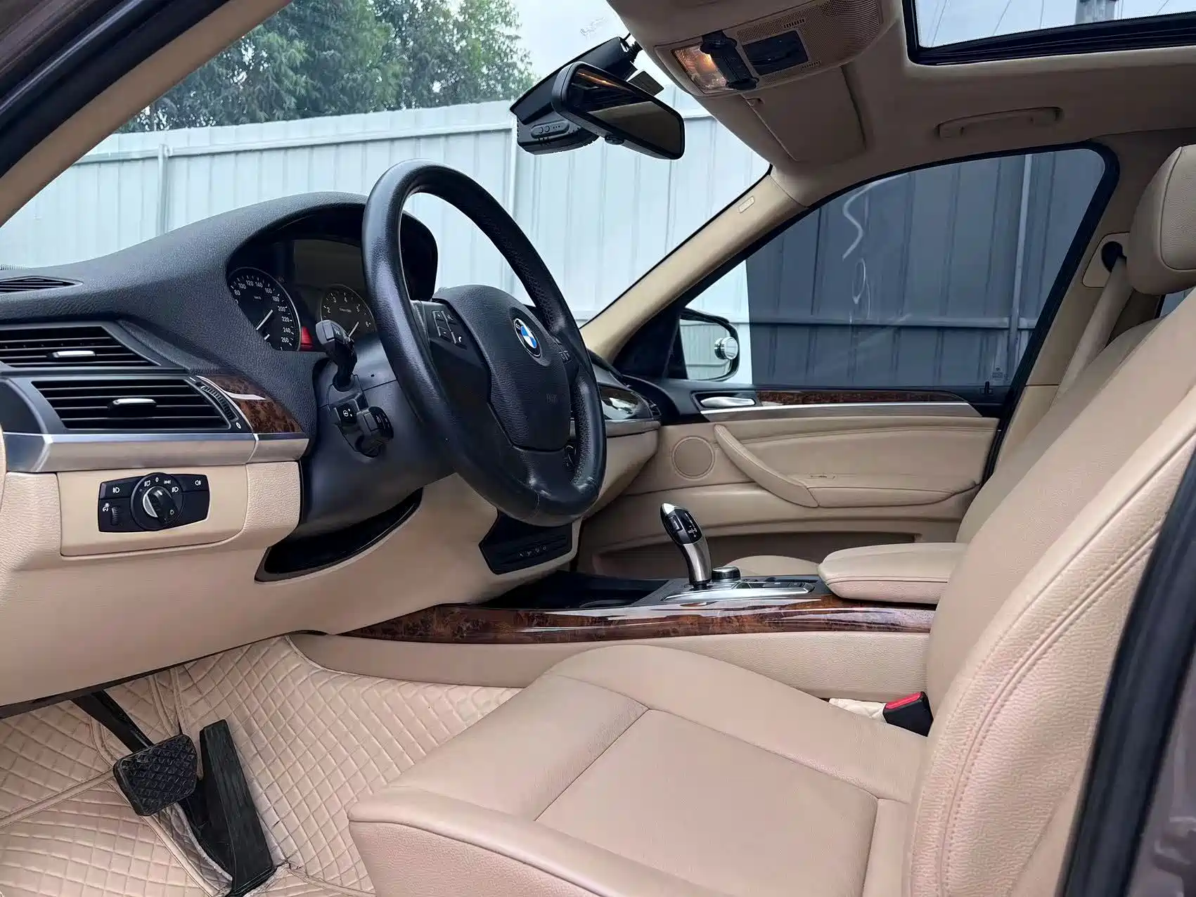 Photo 9 - BMW X5 (Import)