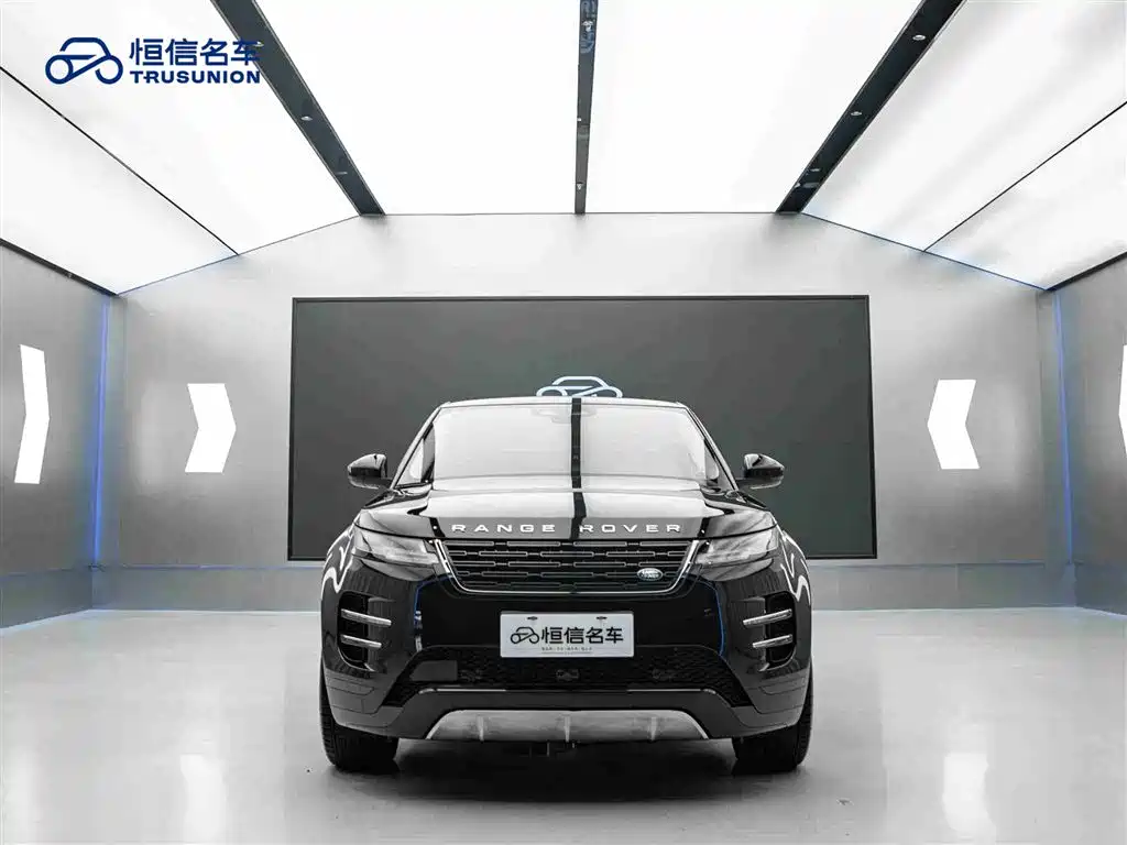 Land Rover Range Rover Evoque 2024 Range Rover Evoque L 249PS Light Master Edition фото 2