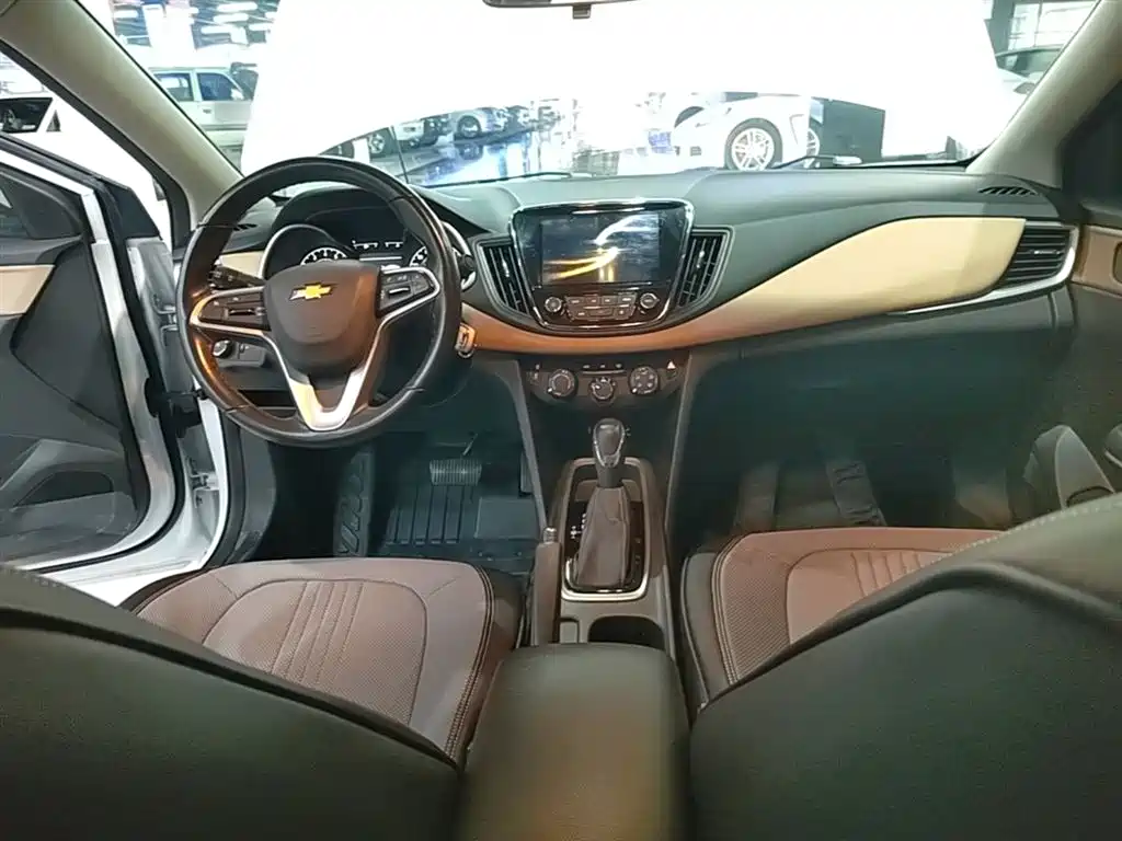 CHEVROLET CRUZE
