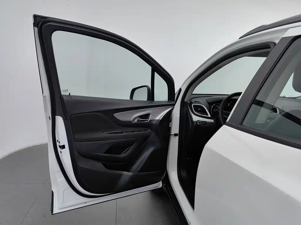 Фото 8 - Buick Encore