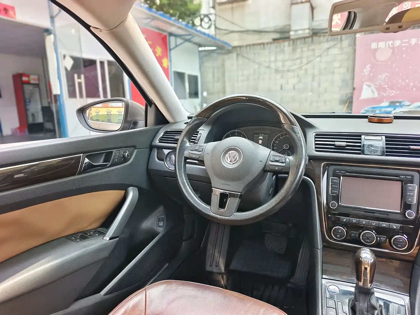Volkswagen Passat 2014 2.0TSI DSG Ultimate Edition фото 7