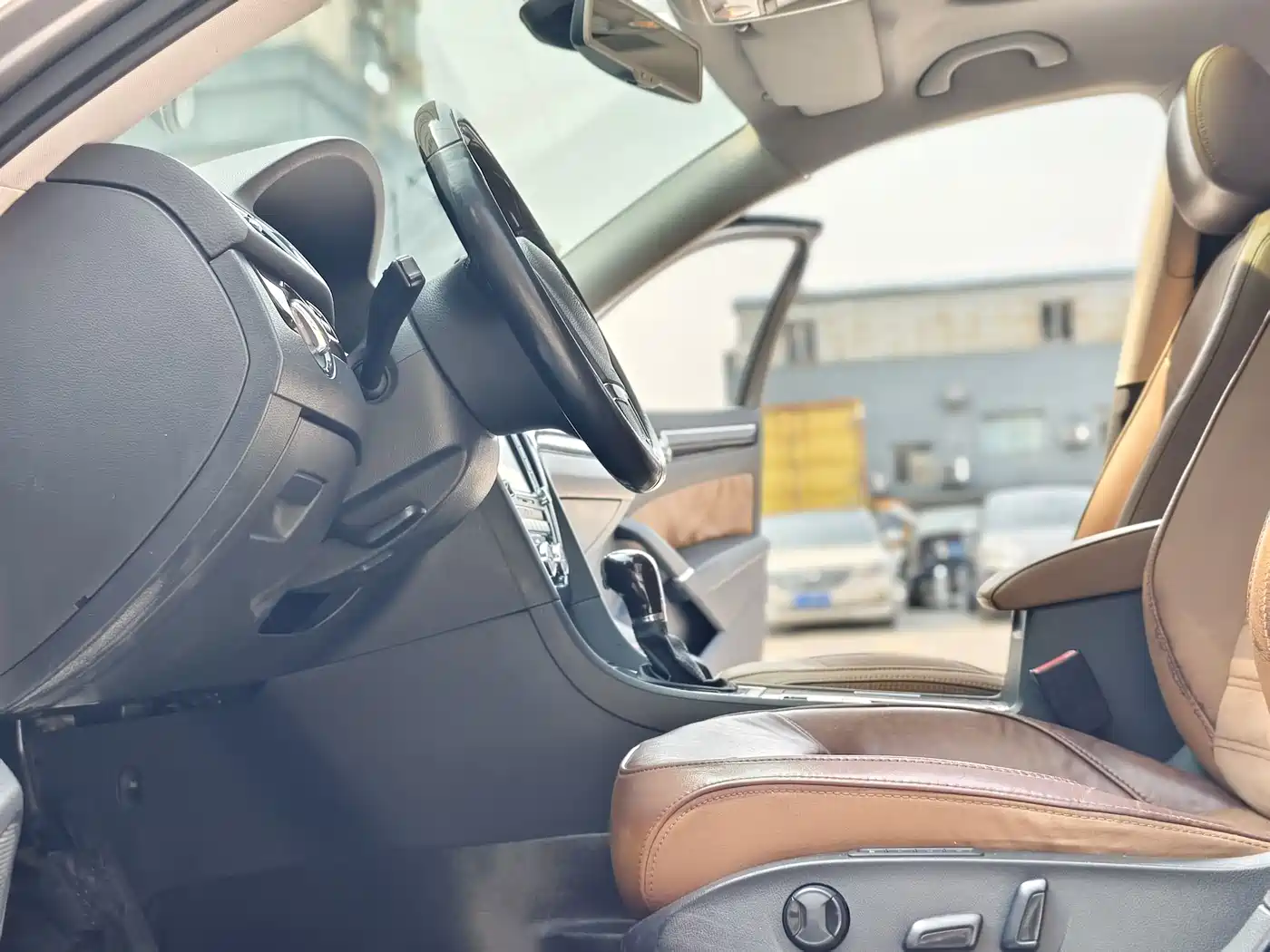 Volkswagen Passat 2014 2.0TSI DSG Ultimate Edition фото 9