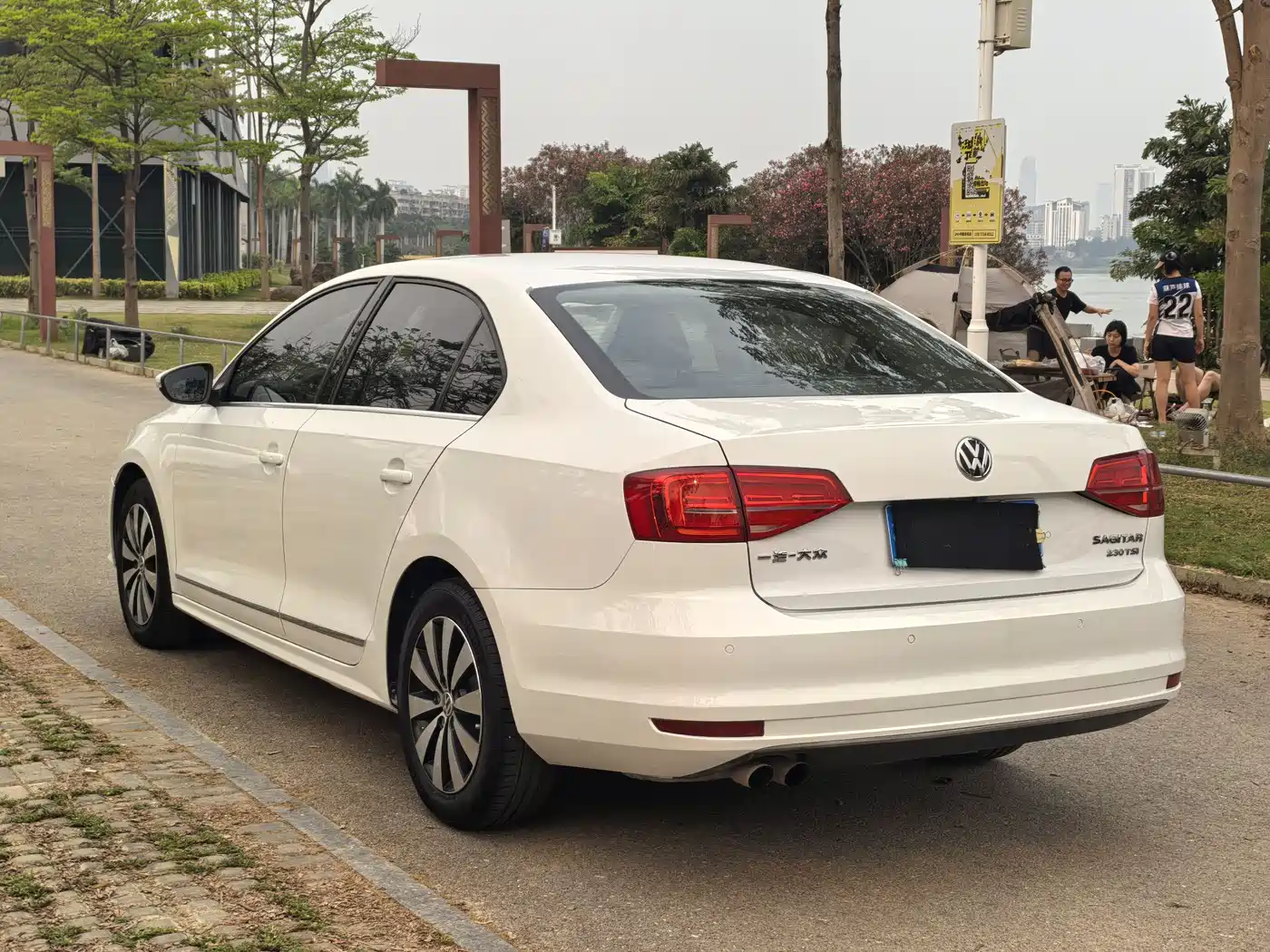Volkswagen Sagitar 2017 230TSI Automatic Comfort фото 5