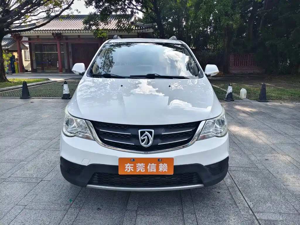 Фото 3 - Baojun 730