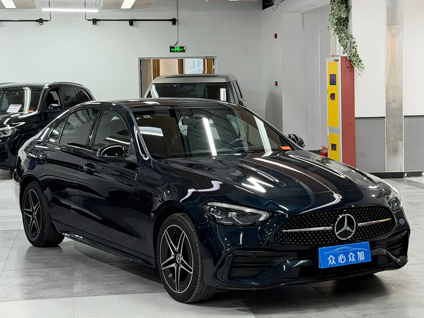 Mercedes-Benz C-Class 2023 C 260 L Night Edition Sport фото 3